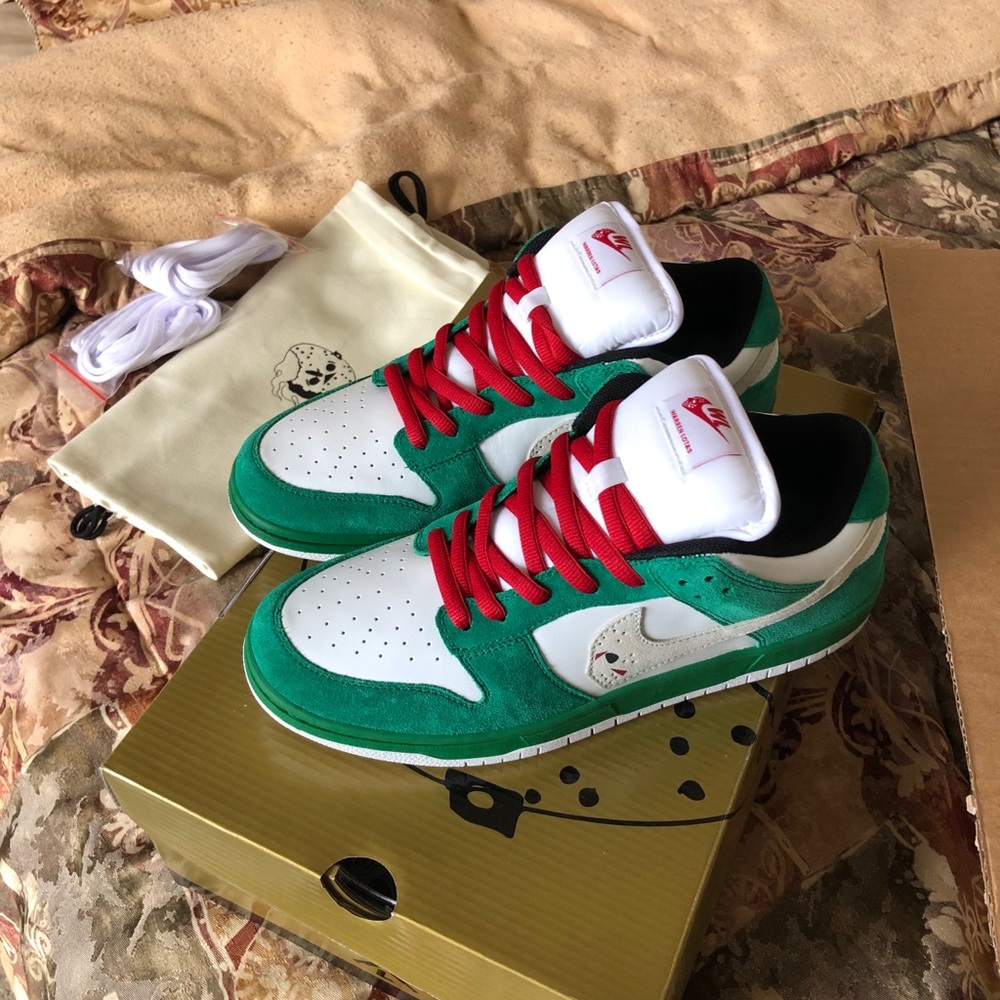 Warren Lotas Toxic Green Dunks